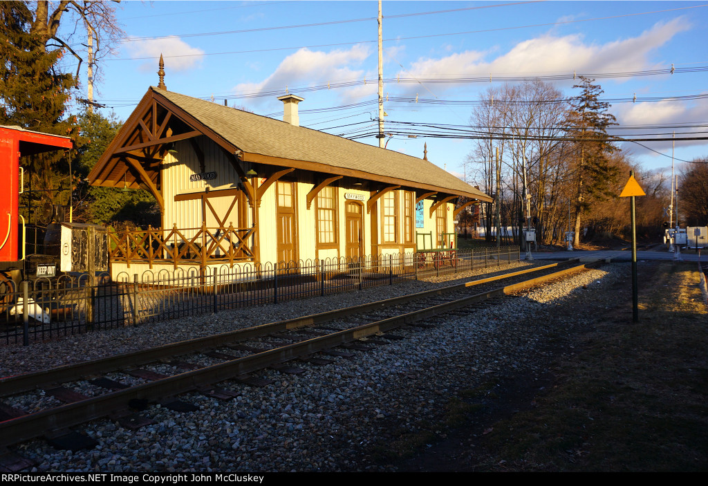 Maywood Station